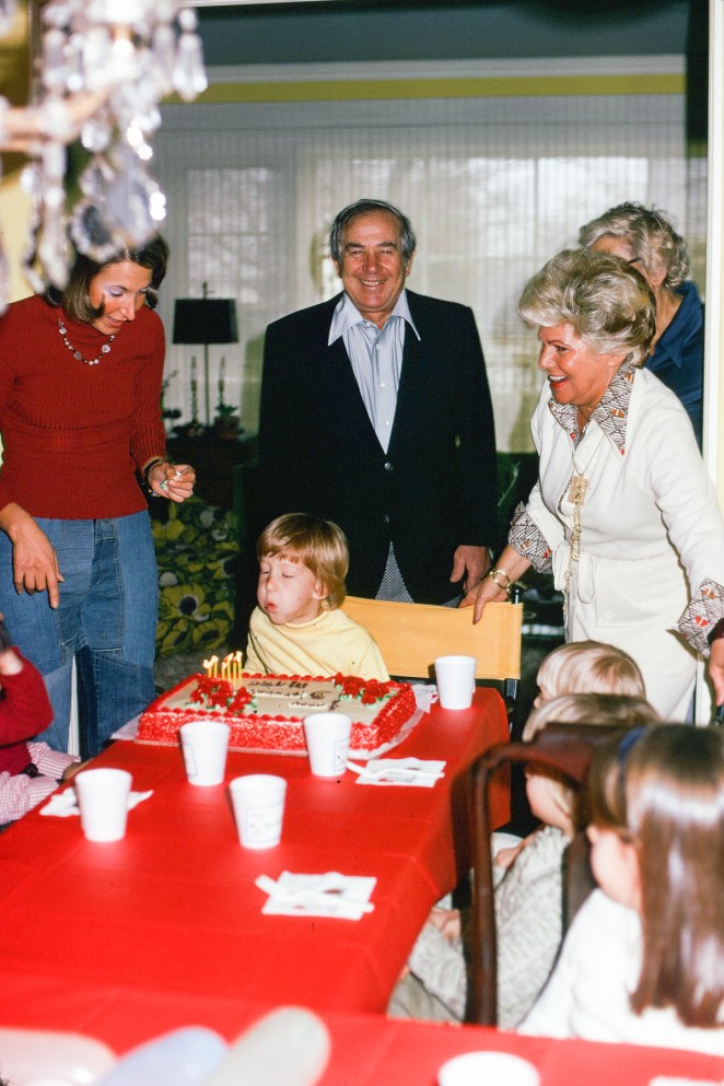 My 6th birthday party (March 1974)_December 05, 20150004